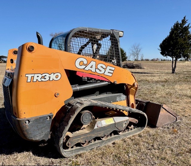 CASE TR310 Track Skid Steer Loader with Bucket