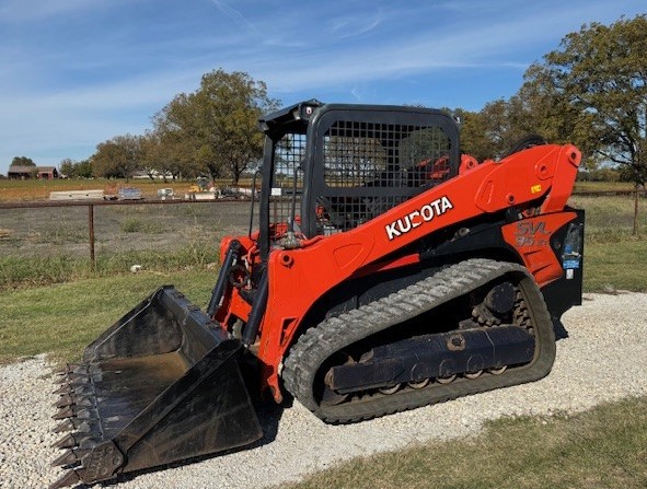 KubotaSVL 95-4 Track Skid Steer with Bucket with Teeth